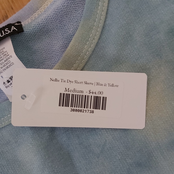 Lavender and lace - Picture 1 of 2